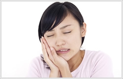 歯の二大疾患は虫歯と歯周病です。